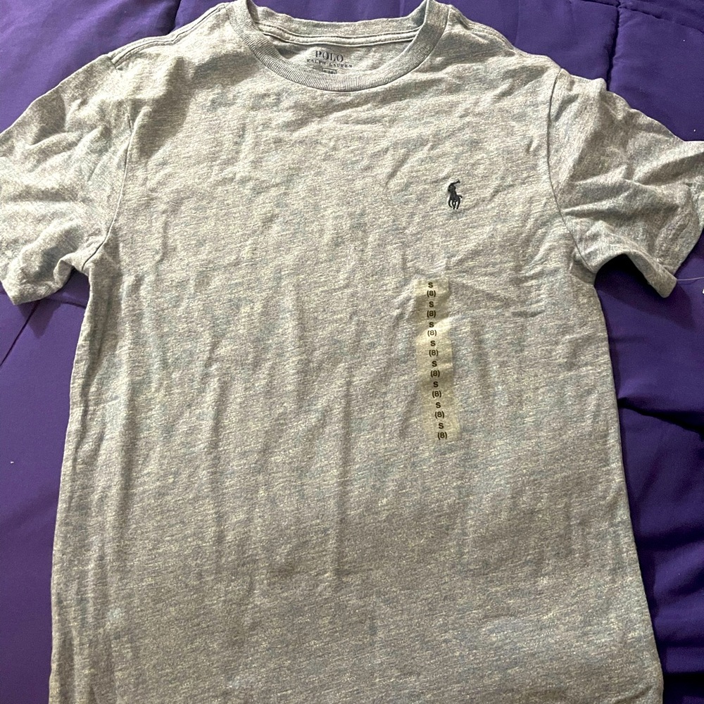 Never before worn size 8 Ralph Lauren t-shirt